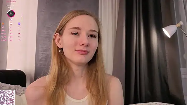 Snapshot of ElvinaRose chatting on December 18, 2025, 2:16 am ElvinaRose online show from December 18, 2025, 2:16 am