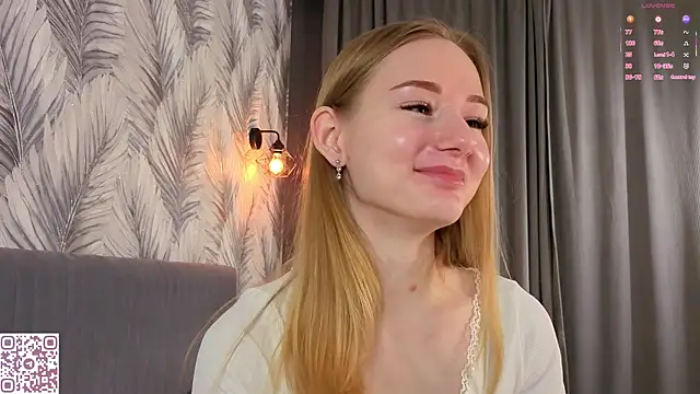 Snapshot of ElvinaRose chatting on January 15, 2026, 2:15 am ElvinaRose online show from January 15, 2026, 2:15 am