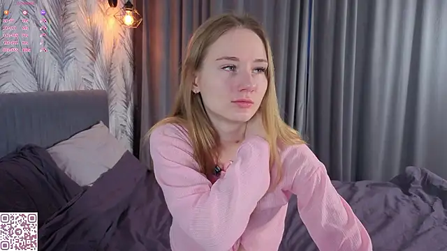 Snapshot of ElvinaRose chatting on February 24, 2026, 2:23 am ElvinaRose online show from February 24, 2026, 2:23 am