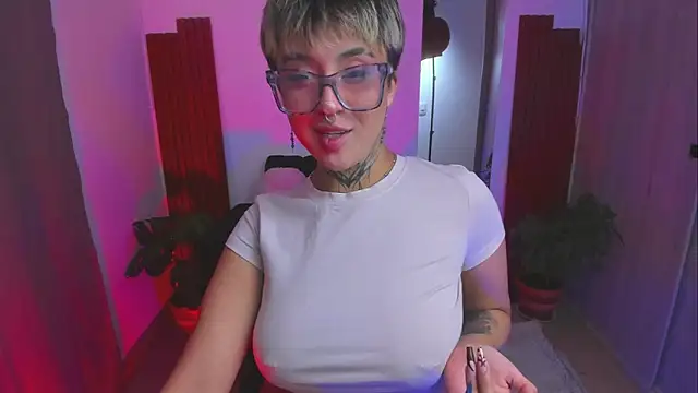 Snapshot of Rebeka-baker chatting on July 23, 2026, 11:18 am Rebeka-baker online show from July 23, 2026, 11:18 am
