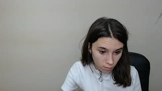 RosaRay  online show from September 11, 2025, 6:35 am