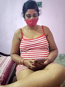 Snapshot of Rupali201 chatting on November 18, 2025, 4:16 am Rupali201 online show from November 18, 2025, 4:16 am