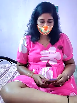 Snapshot of Rupali201 chatting on November 13, 2025, 4:05 am Rupali201 online show from November 13, 2025, 4:05 am