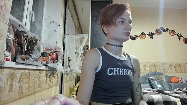 Snapshot of WatsonMi chatting on October 3, 2025, 2:51 pm WatsonMi online show from October 3, 2025, 2:51 pm