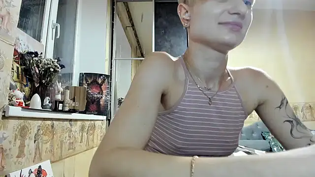 Snapshot of WatsonMi chatting on September 9, 2025, 3:10 pm WatsonMi online show from September 9, 2025, 3:10 pm