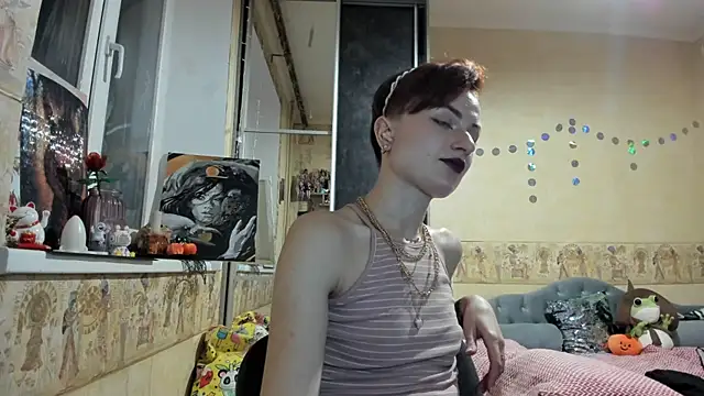 Snapshot of WatsonMi chatting on November 15, 2025, 4:00 pm WatsonMi online show from November 15, 2025, 4:00 pm