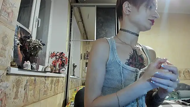 Snapshot of WatsonMi chatting on September 30, 2025, 3:18 pm WatsonMi online show from September 30, 2025, 3:18 pm