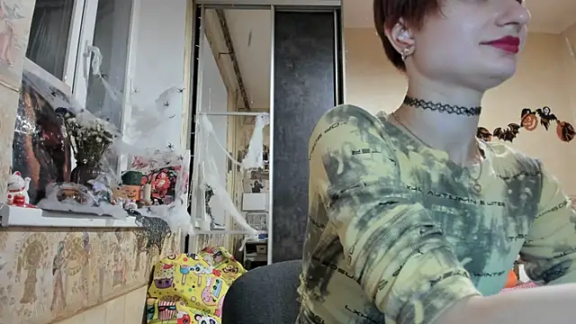 Snapshot of WatsonMi chatting on October 15, 2025, 2:58 pm WatsonMi online show from October 15, 2025, 2:58 pm