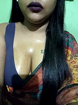 Snapshot of JIYA-04 chatting on September 28, 2025, 12:34 pm JIYA-04 online show from September 28, 2025, 12:34 pm