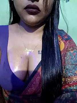 Snapshot of JIYA-04 chatting on October 29, 2025, 1:54 pm JIYA-04 online show from October 29, 2025, 1:54 pm