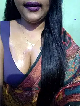 Snapshot of JIYA-04 chatting on November 27, 2025, 3:12 pm JIYA-04 online show from November 27, 2025, 3:12 pm