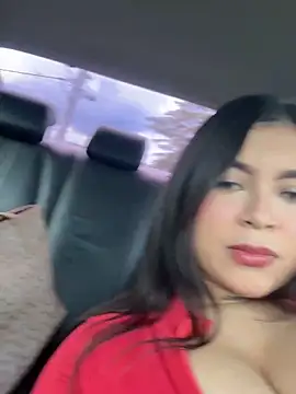 Snapshot of Skyy_Angel chatting on November 19, 2025, 7:03 pm Skyy Angel online show from November 19, 2025, 7:03 pm