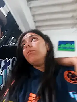 Snapshot of SharonDustLove chatting on October 25, 2025, 11:09 am SharonDustLove online show from October 25, 2025, 11:09 am