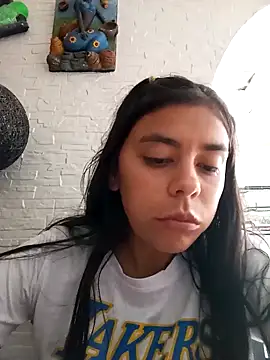 Snapshot of SharonDustLove chatting on November 21, 2025, 8:19 pm SharonDustLove online show from November 21, 2025, 8:19 pm