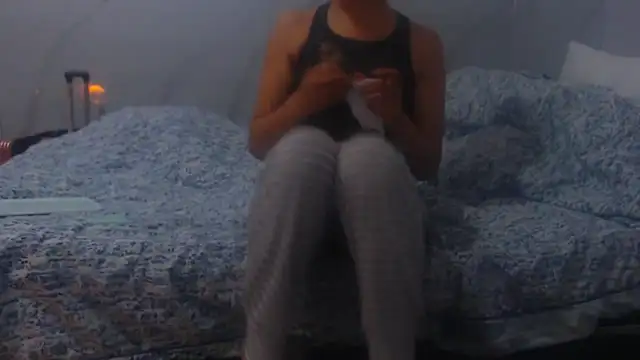 sabrina v  online show from November 22, 2025, 12:32 am