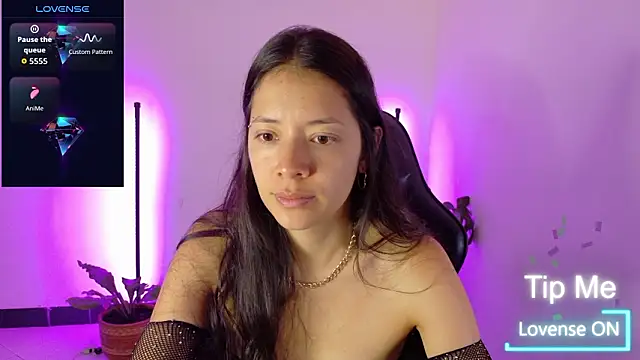 Sarasavage online show from March 25, 2026, 11:42 am