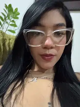 ElaRose 12 online show from June 5, 2026, 5:12 am