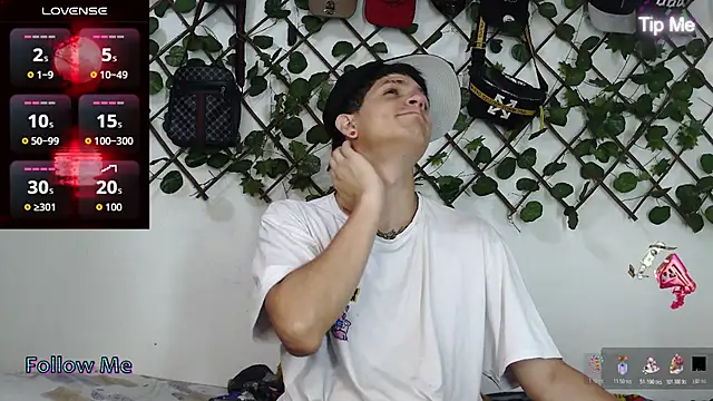 Themasterhades 777 online show from April 12, 2026, 9:51 pm