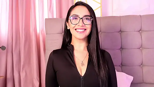 ana riveros online show from April 17, 2026, 8:22 pm