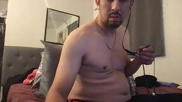 Snapshot of himNIGuys chatting on November 29, 2025, 5:24 pm himNIGuys online show from November 29, 2025, 5:24 pm