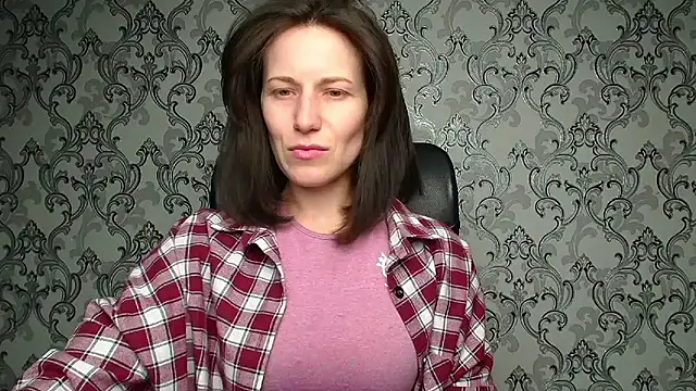 Kelly Kisss online show from February 1, 2026, 11:19 am