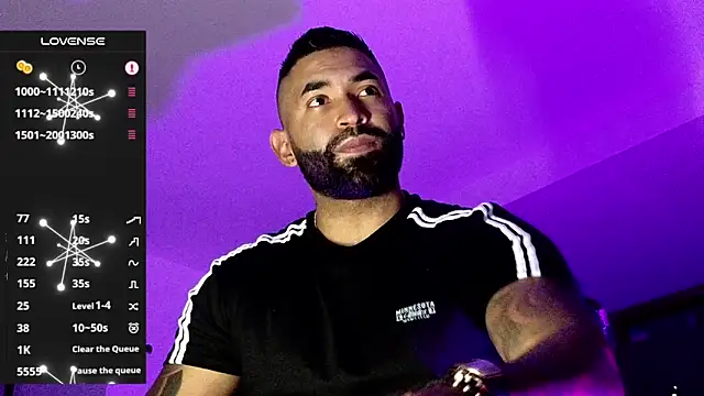 Max-prada online show from February 26, 2026, 1:27 am