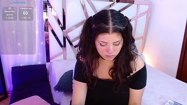 hannia baileys online show from June 4, 2026, 3:00 am