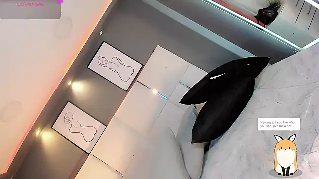 LiaFernandaa online show from April 9, 2026, 1:28 pm