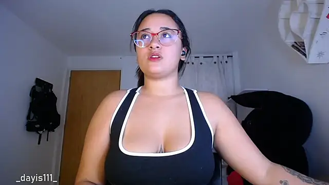 dayis sweet online show from April 25, 2026, 9:01 pm