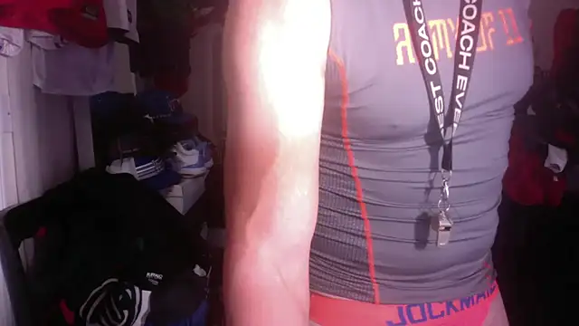 Snapshot of DILFJockDad87 chatting on October 25, 2025, 11:38 pm DILFJockDad87 online show from October 25, 2025, 11:38 pm