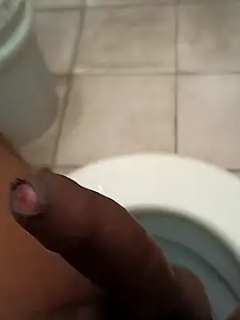 deliciousdik69 online show from March 22, 2026, 9:33 am