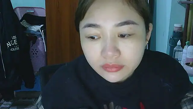 Uhem112 online show from November 22, 2025, 1:26 am