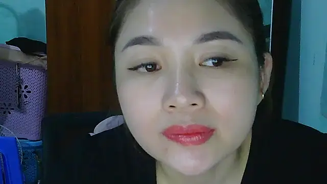 Uhem112 online show from October 25, 2025, 1:56 pm