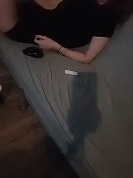 LesEspagnols online show from November 22, 2025, 3:11 pm