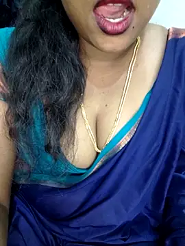 Snapshot of Anu_Reddy_10 chatting on September 10, 2025, 4:39 pm Anu Reddy 10 online show from September 10, 2025, 4:39 pm