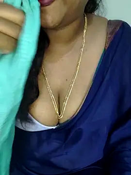 Snapshot of Anu_Reddy_10 chatting on September 17, 2025, 4:14 am Anu Reddy 10 online show from September 17, 2025, 4:14 am