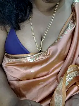 Snapshot of Anu_Reddy_10 chatting on September 12, 2025, 5:02 pm Anu Reddy 10 online show from September 12, 2025, 5:02 pm