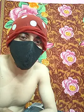 Seducing couple online show from February 2, 2026, 9:41 am