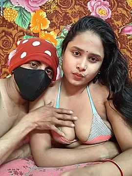 Seducing couple online show from January 14, 2026, 9:02 am