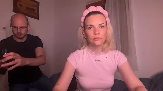 Foxy Bite online show from February 8, 2026, 8:06 pm