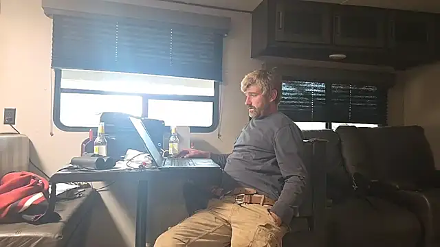 Snapshot of Cobra500hp@xh chatting on November 14, 2025, 3:48 pm Cobra500hpxh online show from November 14, 2025, 3:48 pm