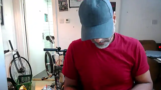 mista sista fista online show from April 21, 2026, 6:14 pm