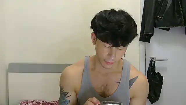 Snapshot of natenatejosh chatting on February 1, 2026, 2:04 pm natenatejosh online show from February 1, 2026, 2:04 pm