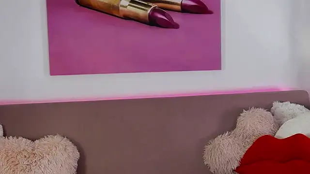 oliviathea online show from March 21, 2026, 6:23 pm