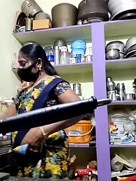 Snapshot of papukurty chatting on November 17, 2025, 3:05 pm papukurty online show from November 17, 2025, 3:05 pm