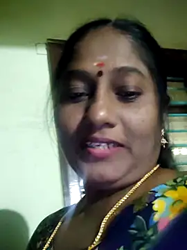 Snapshot of papukurty chatting on December 1, 2025, 7:53 am papukurty online show from December 1, 2025, 7:53 am