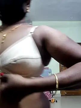 Snapshot of papukurty chatting on October 31, 2025, 5:04 am papukurty online show from October 31, 2025, 5:04 am