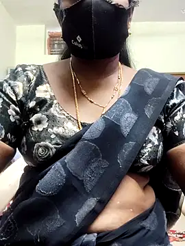 Snapshot of papukurty chatting on November 3, 2025, 10:46 pm papukurty online show from November 3, 2025, 10:46 pm