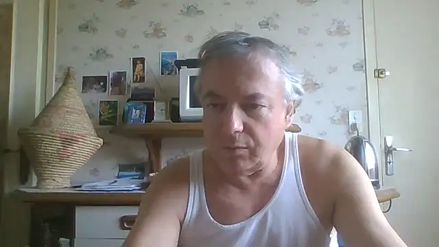 Snapshot of gegevincent chatting on April 23, 2026, 12:29 pm gegevincent online show from April 23, 2026, 12:29 pm