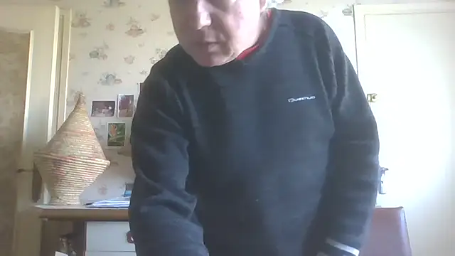 Snapshot of gegevincent chatting on April 8, 2026, 11:12 am gegevincent online show from April 8, 2026, 11:12 am